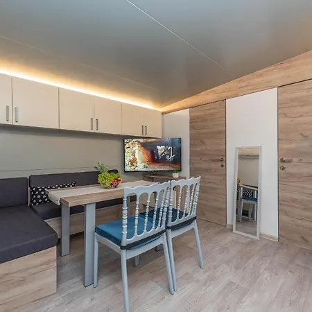 Mobile Pecten Exclusive 2 Ferienhaus Pakoštane