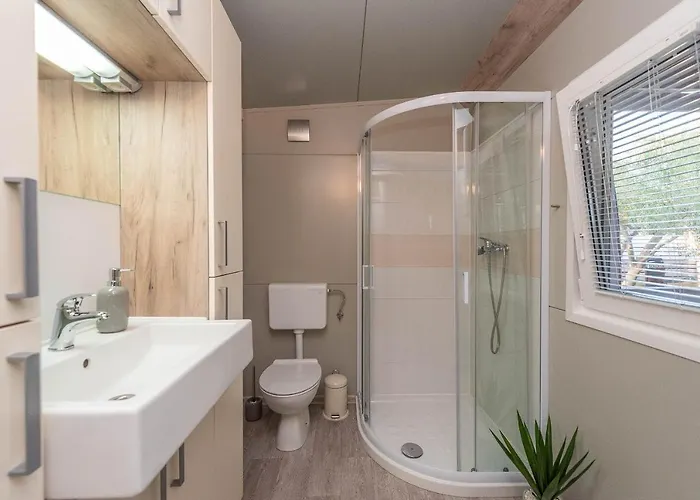 Mobile Pecten Exclusive 2 Ferienhaus Pakoštane